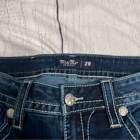 Miss Me Shining Horseshoe Bootcut Jeans Size 29X34 - Picture 6 of 10
